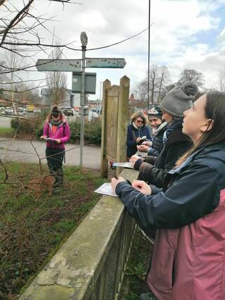 manual override of the alt attribute