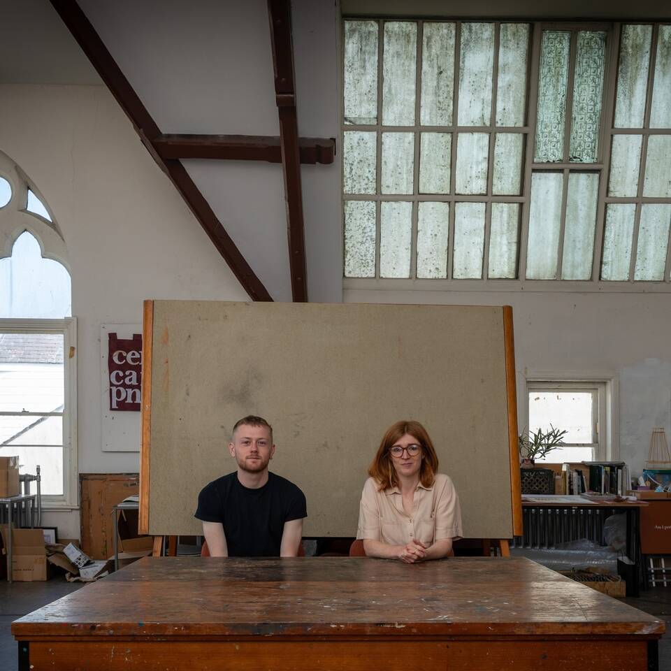 Cymru yn Fenis 2026 yn cyflwyno Sownd: Manon Awst + Dylan Huw