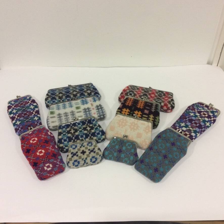 Tapestry Glasses Case